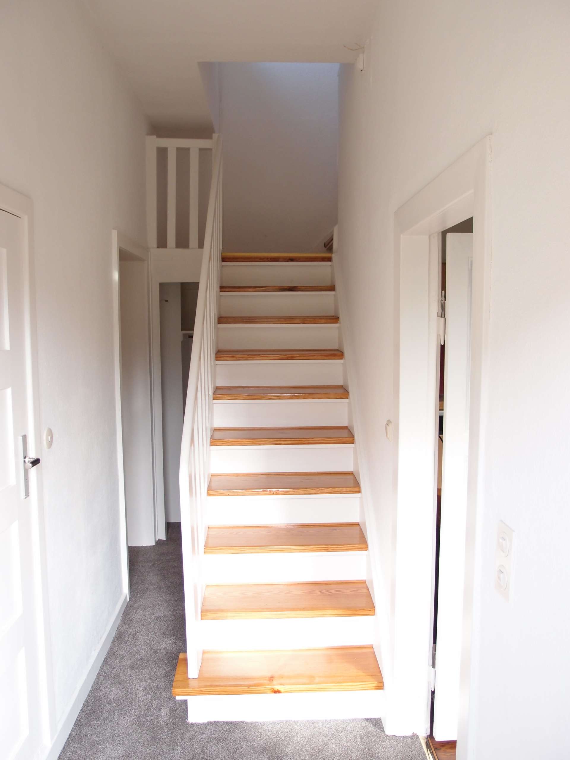 Blick auf durch die Haustür. Lüneburg ist nicht weit weg