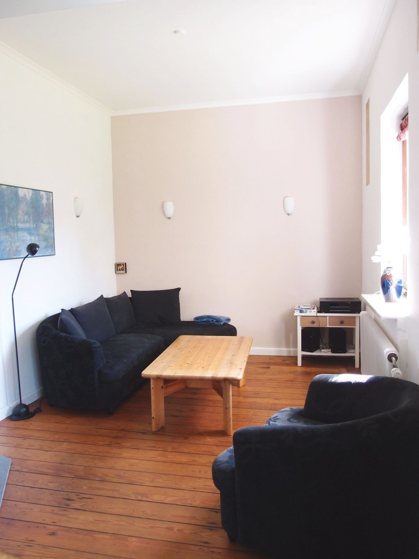 schönes Wohnzimmer nach Süden ausgerichtet